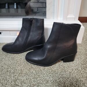 Naot Goodie Black Water Resistant Ankle Boots, Size 35 EU, 4 - 4.5 US